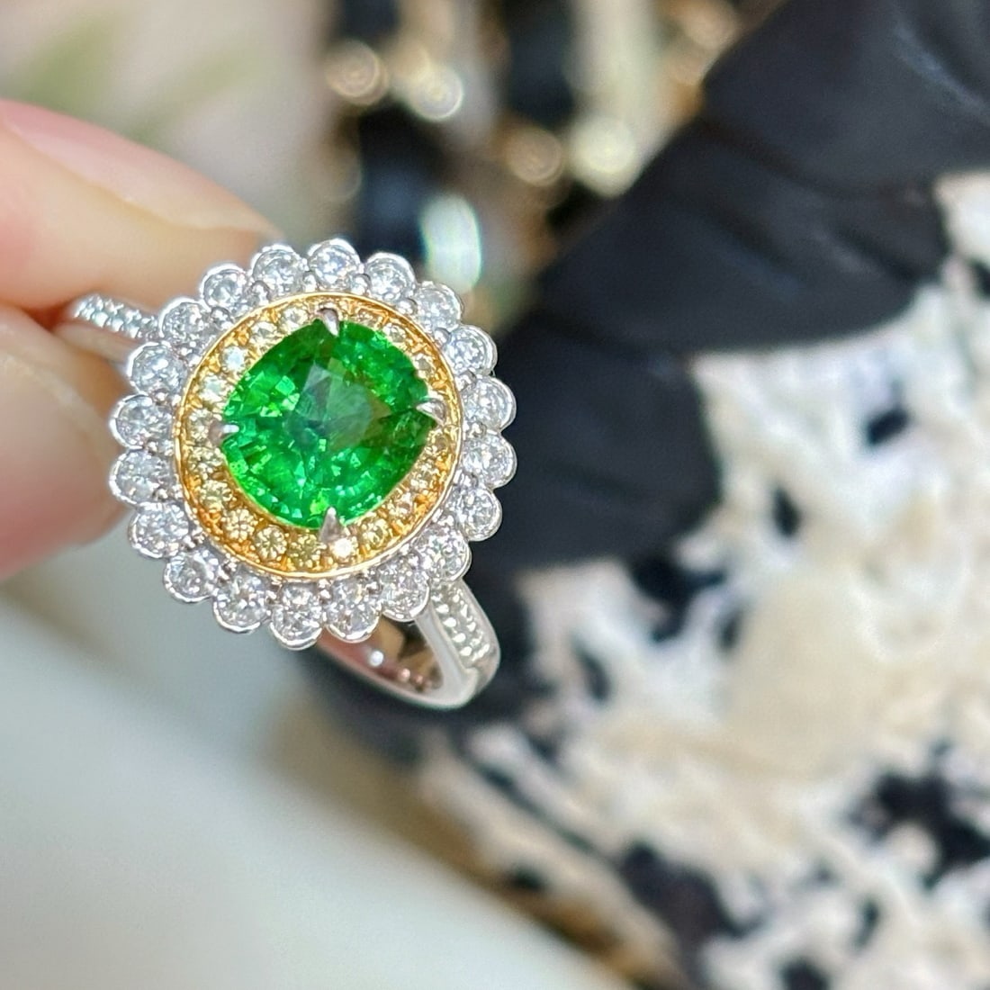 14k Gold 1.3 Ct Vivid Green Natural Tsavorite & Diamond Ring: Ref:231060378 // gold content:14k gold // ring size:7. 25us // // main gemstone:tsavorite // shape:oval // carat weight:1. 3ct // color:vivid green // treatment:natural // // adjacent gemstone 2 :