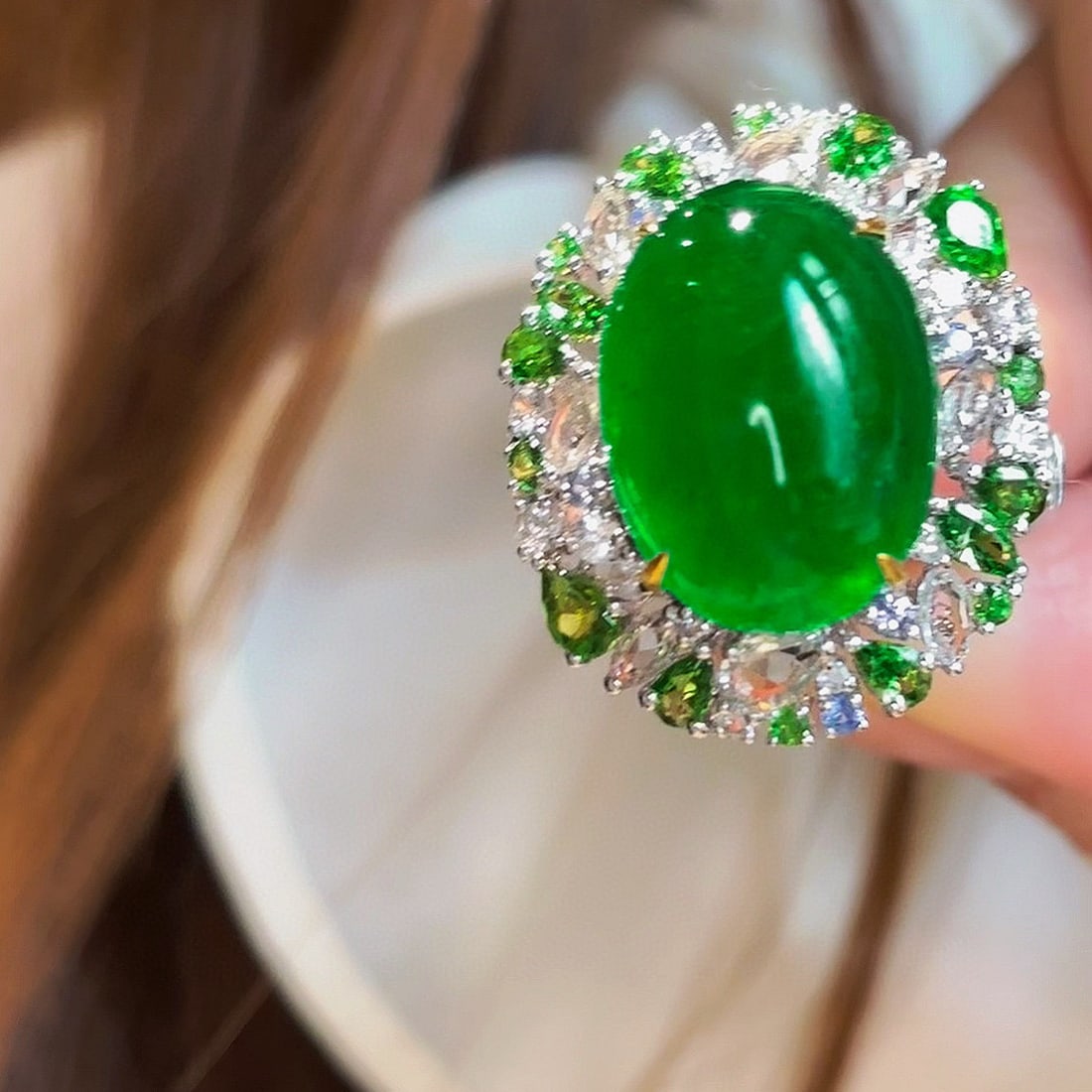 14k Gold 8.45 Ct Natural Emerald & Diamond & Tsavorite Ring - 3