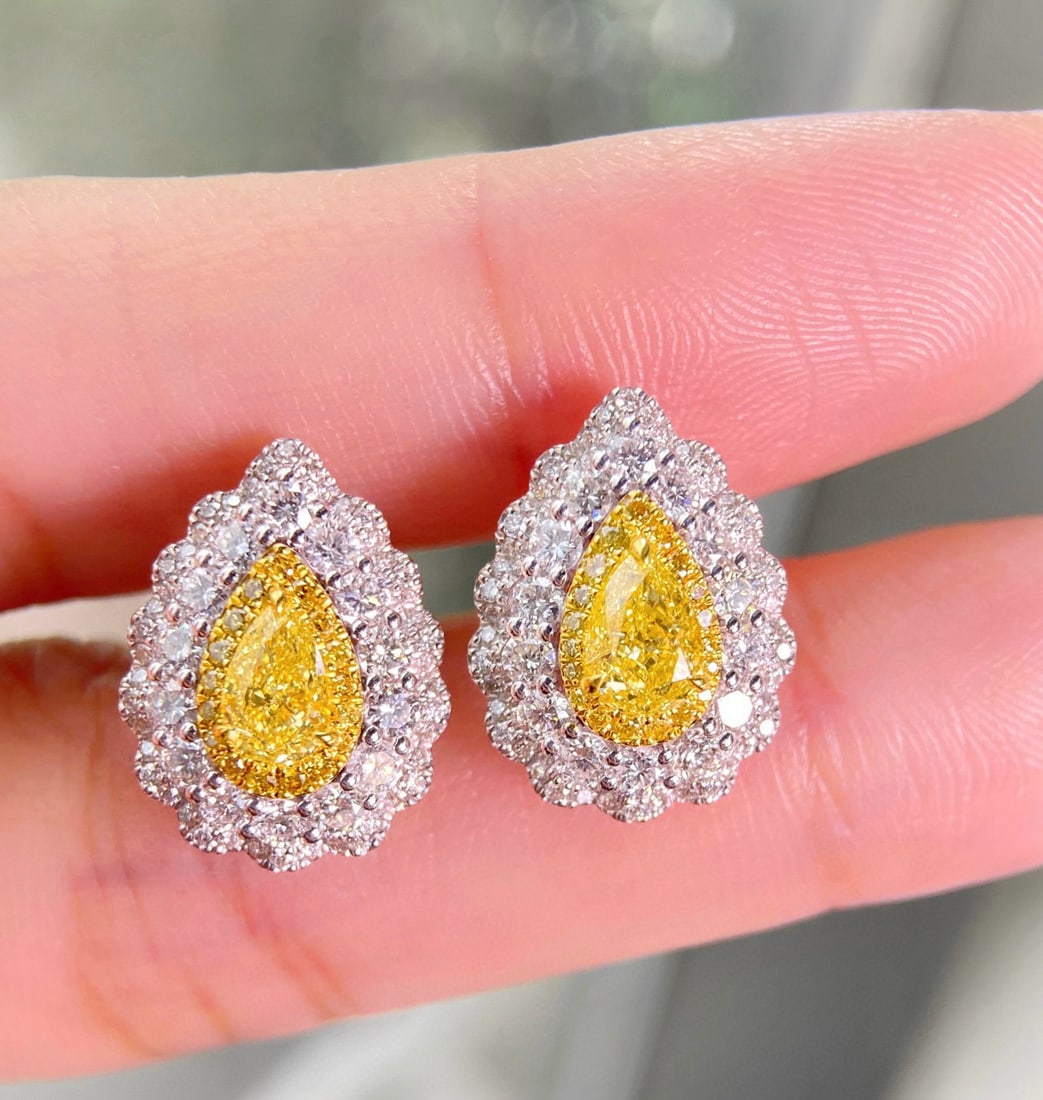 Gia Certified 14k Gold 2.46 Ctw Natural Yellow Diamond & Diamond Earrings: Ref:231060382 // gold content:14k gold // main gemstone:yellow diamond // certified:gia // shape:pear // carat weight:1. 07ct // clarity grade:si1 // color:yellow // treatment:natural //