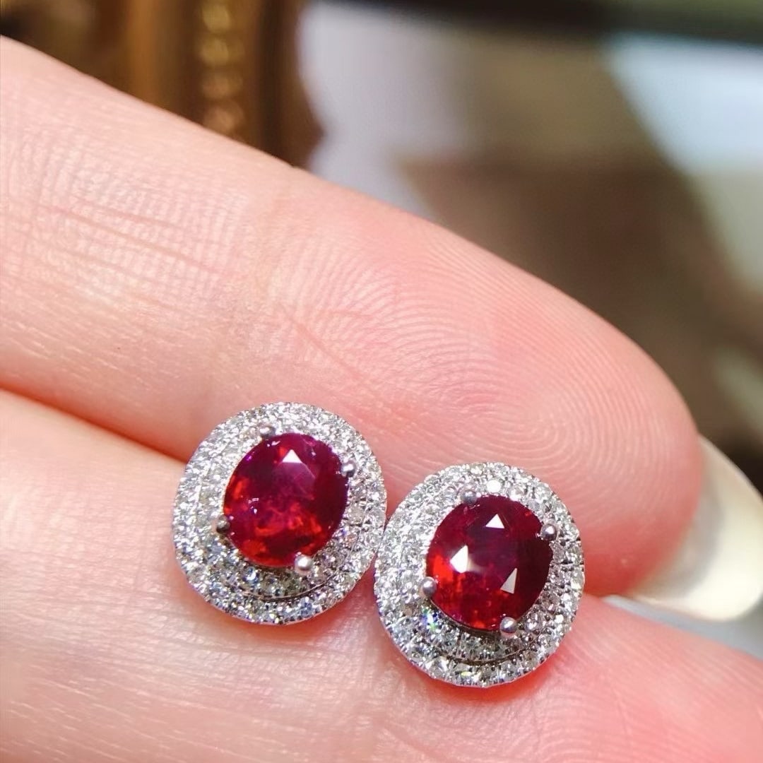 14k Gold 1.72 Ctw Natural Ruby & Diamond Earrings: Ref:231060386 // gold content:14k gold // main gemstone:ruby // shape:oval // carat weight:1. 4ct // color:pigeonblood red // treatment:natural // // adjacent gemstone 2 : diamond // shape:round // ca