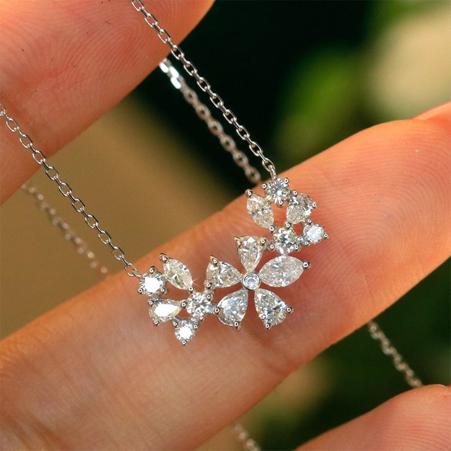 14k Gold 0.75 Ct Natural H Diamond Necklace: Ref:231060402 // gold content:14k gold // main gemstone:diamond // shape:multiply // carat weight:0. 75ct // clarity grade:vs-si // color:h // treatment:natural // Condition: NewLow Estimate: