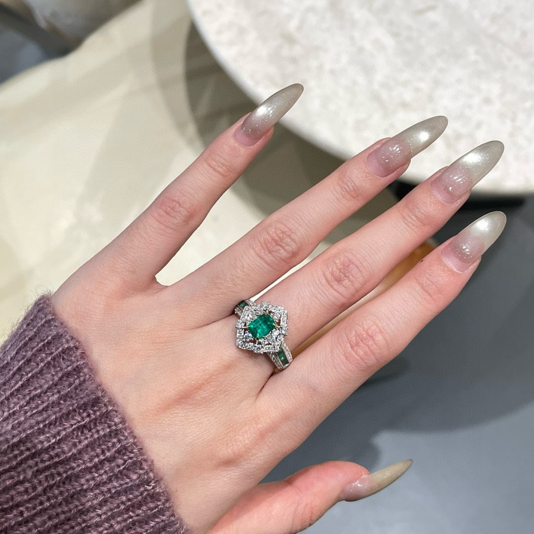 14k Gold 1 Ct Natural Emerald & Diamond Ring - 6