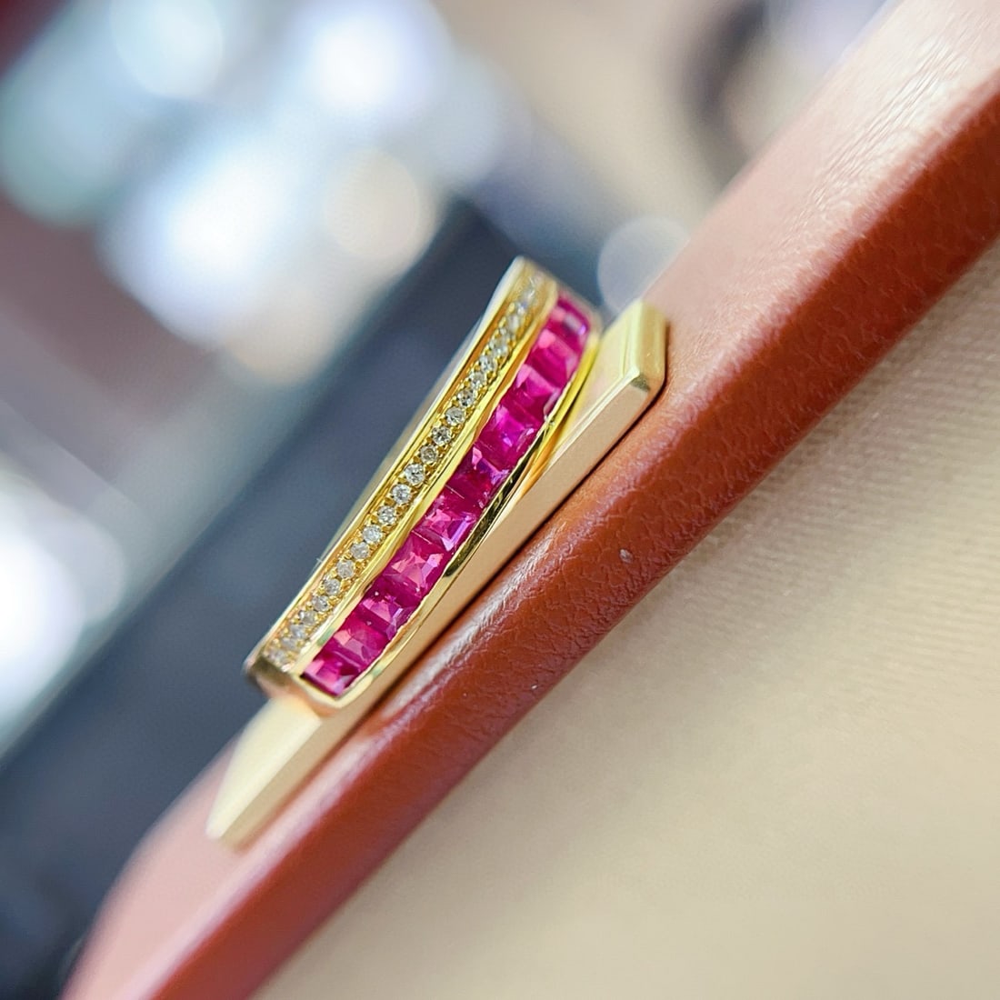 14k Gold 1.10 Ct Natural Ruby & Diamond Ring - 5