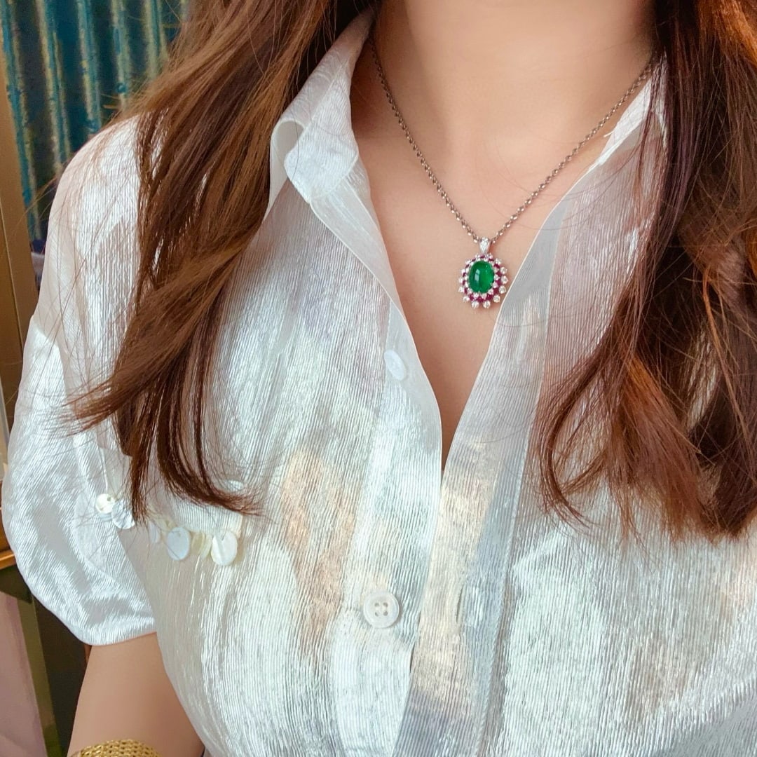 14k Gold 4.90 Ctw Vivid Green Natural Emerald & Diamond Pendant( Without Chain ) - 6