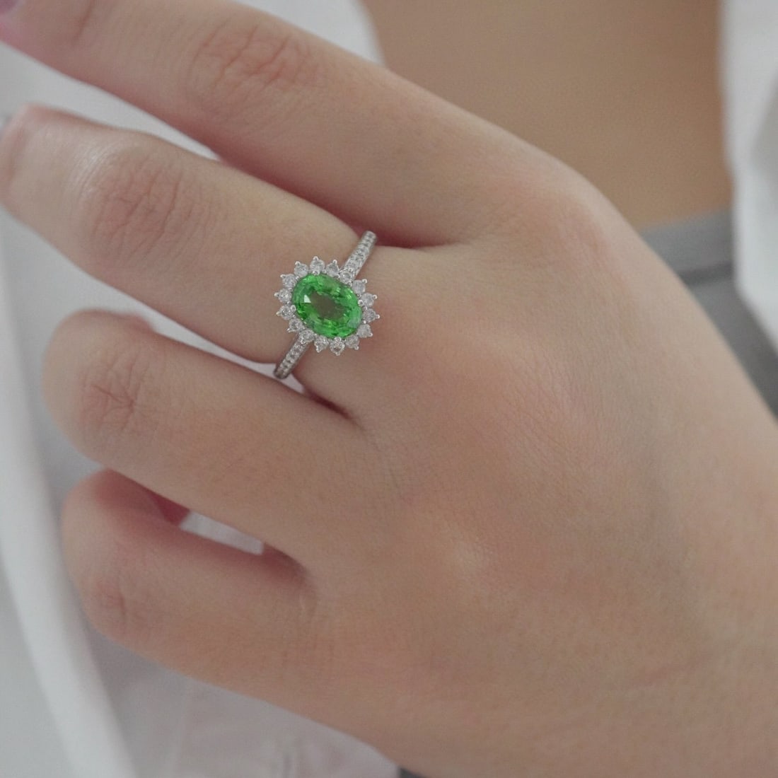 14k Gold 1.92 Ctw Natural Tsavorite & Diamond Ring - 2