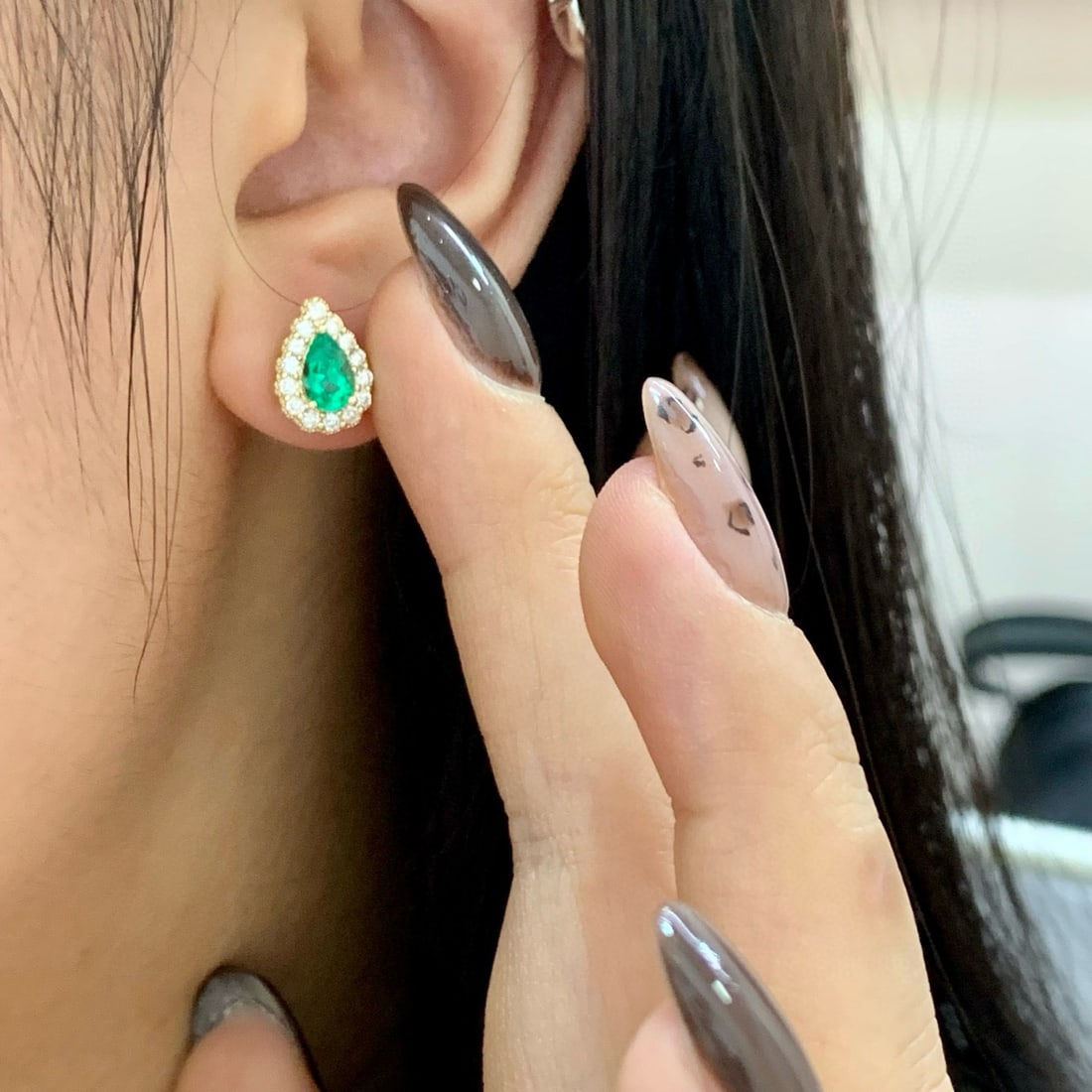 14k Gold 1.03 Ctw Natural Emerald & Diamond Earrings - 2