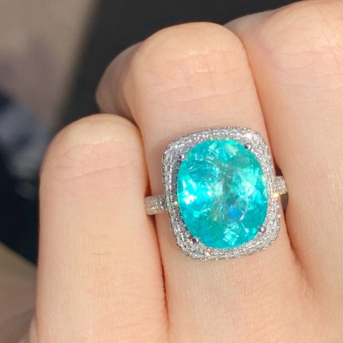 14k Gold 6 Ct Natural Paraiba Tourmaline & Diamond Ring - 3