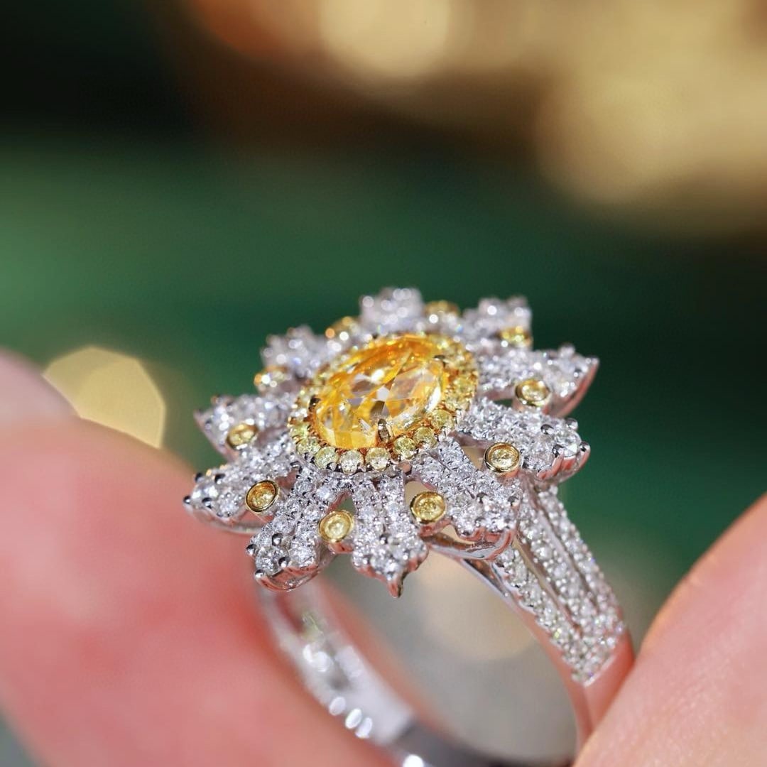 14k Gold 1.75 Ctw Natural Yellow Diamond & Diamond Ring - 3