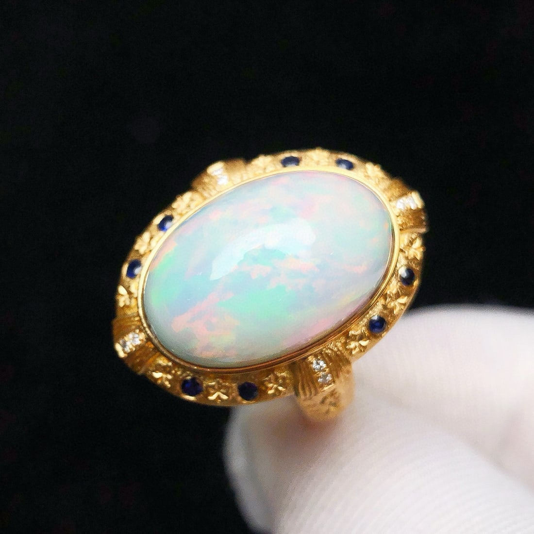 14k Gold 5.77 Ctw Natural Opal & Sapphire Ring - 4