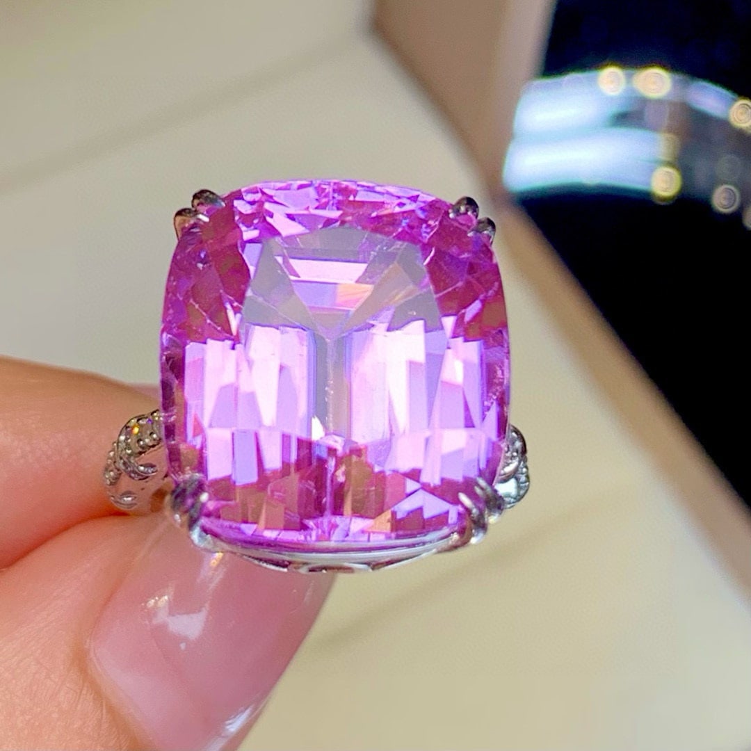 14k Gold 26.3 Ct Natural Kunzite & Diamond Ring - 3