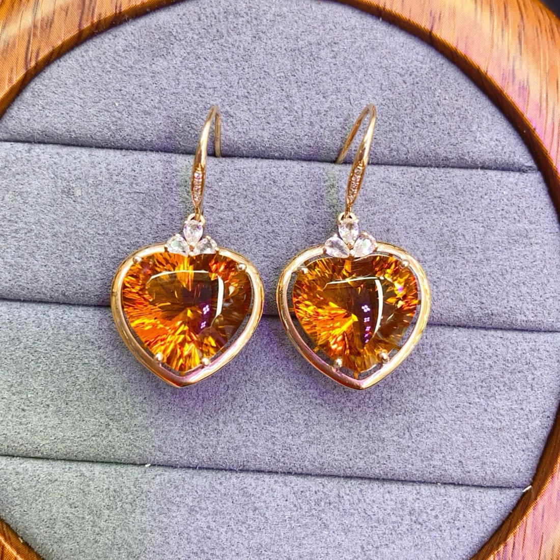 14k Gold 14.9 Ct Natural Citrine & Diamond & Sapphire Earrings: Ref:231061101 // gold content:14k gold // main gemstone:citrine // shape:heart // carat weight:14. 9ct // color:yellow // treatment:natural // // adjacent gemstone 2 : diamond // number of