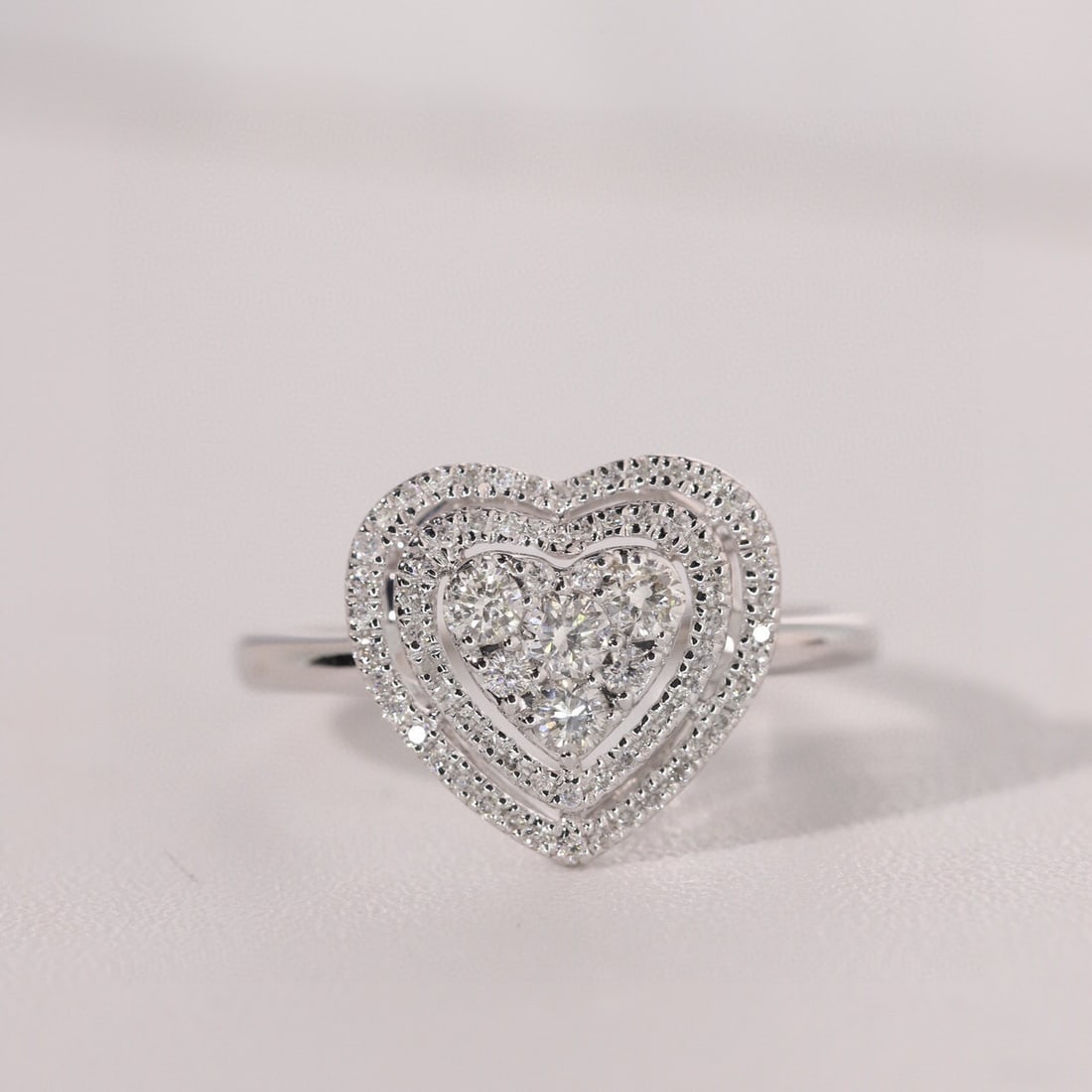 14k Gold 0.46 Ct Natural H Diamond Ring - 4