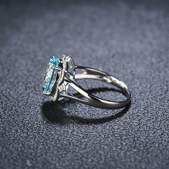 14k Gold 4.17 Ct Natural Aquamarine & Diamond Ring - 4