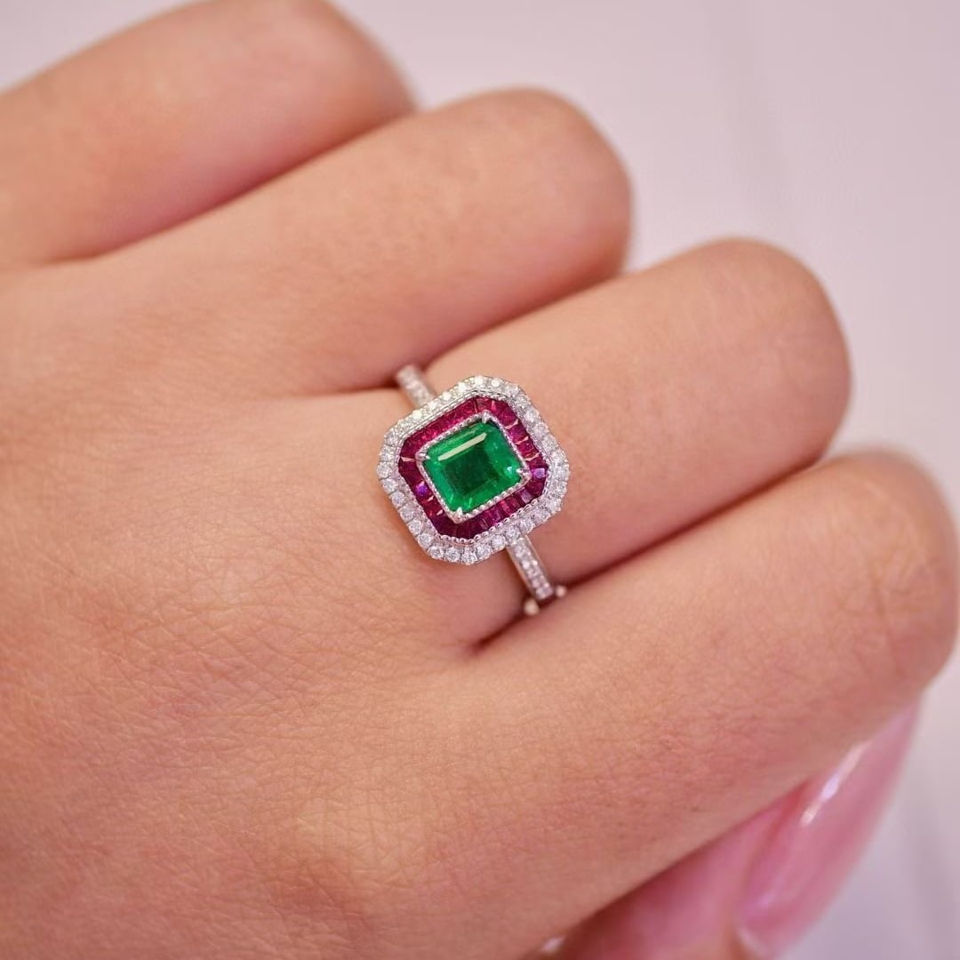 14k Gold 0.87 Ctw Natural Emerald & Ruby & Diamond Ring - 3