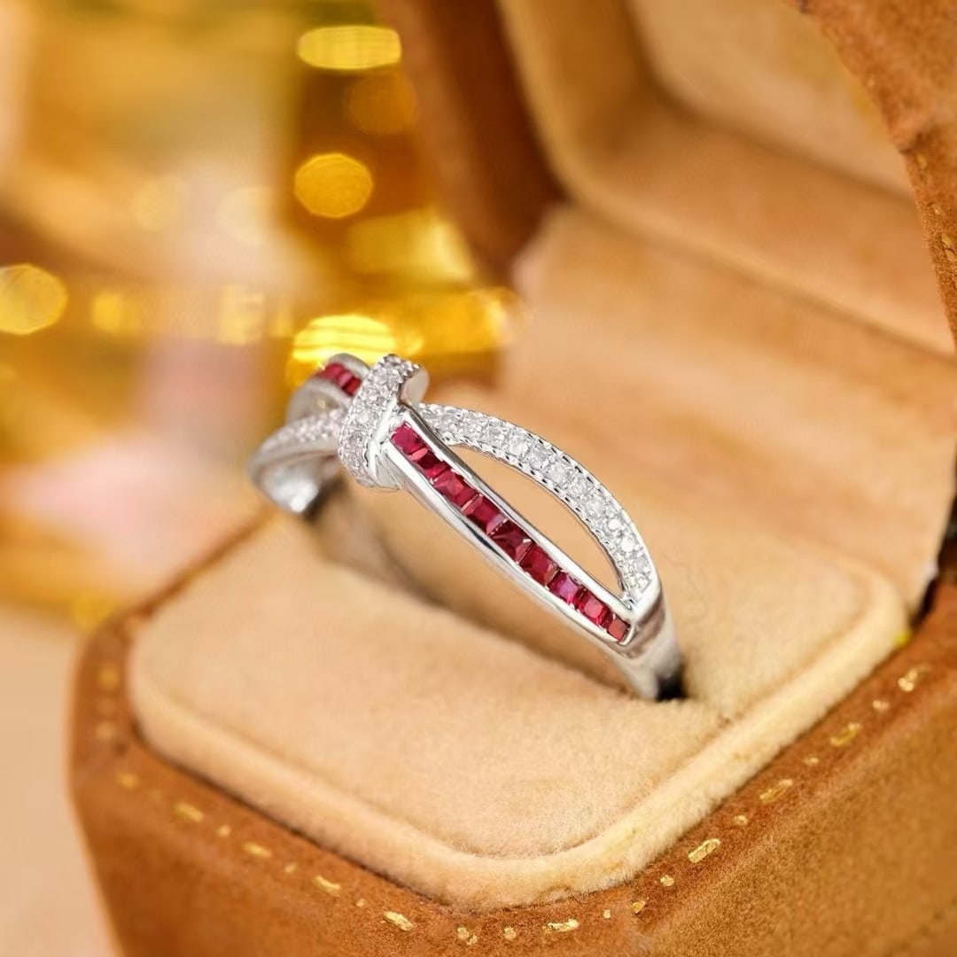 14k Gold 0.65 Ctw Natural Ruby & Diamond Ring - 5