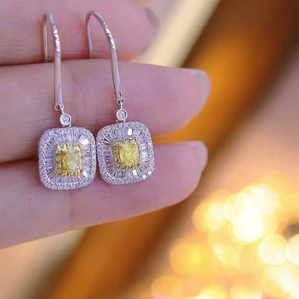 14k Gold 0.9 Ctw Natural Yellow Diamond & Diamond Earrings: Ref:231061251 // gold content:14k gold // main gemstone:yellow diamond // shape:cushion // carat weight:0. 3ct // color:yellow // treatment:natural // // adjacent gemstone 2 : diamond //