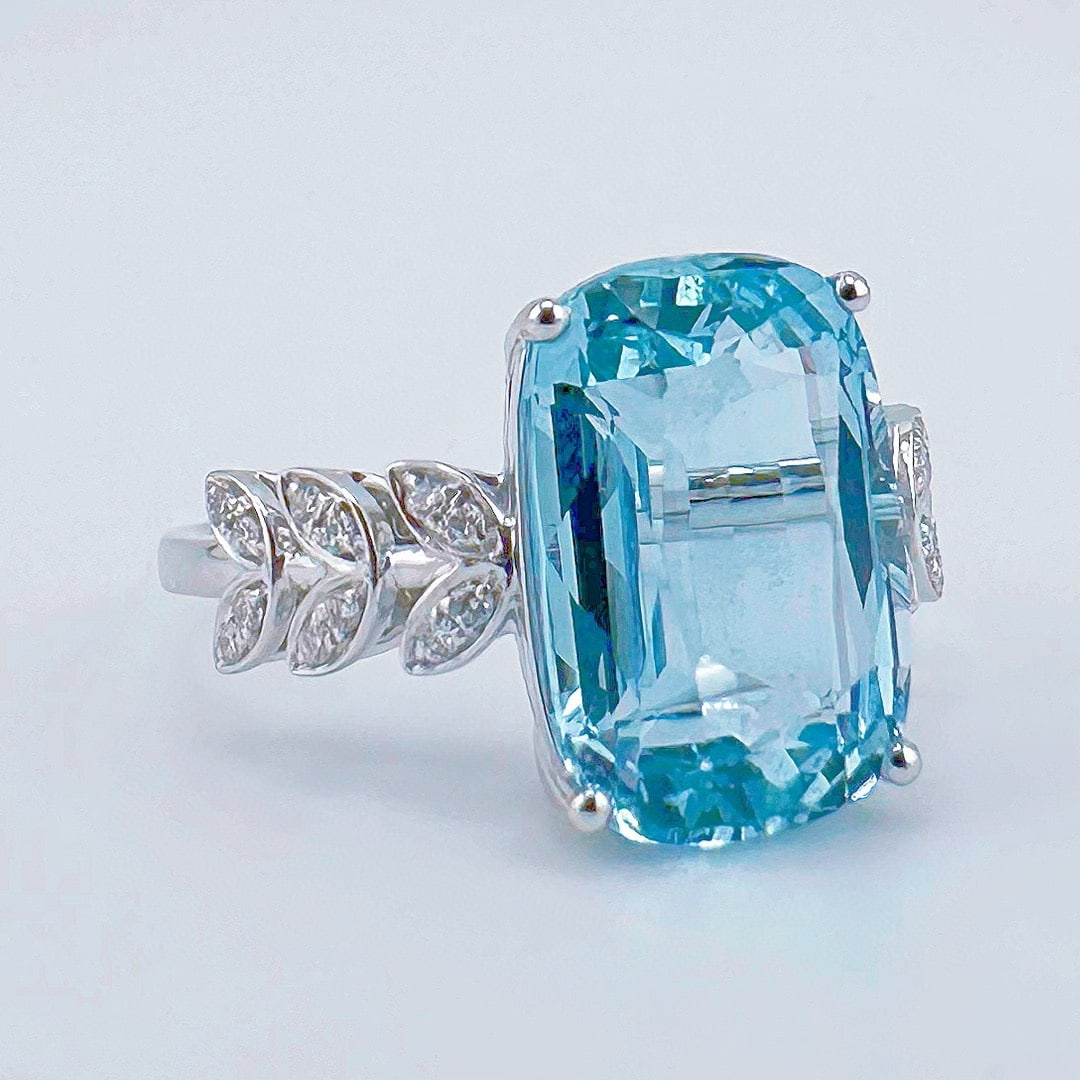 14k Gold 5.54 Ctw Natural Aquamarine & Diamond Ring - 2