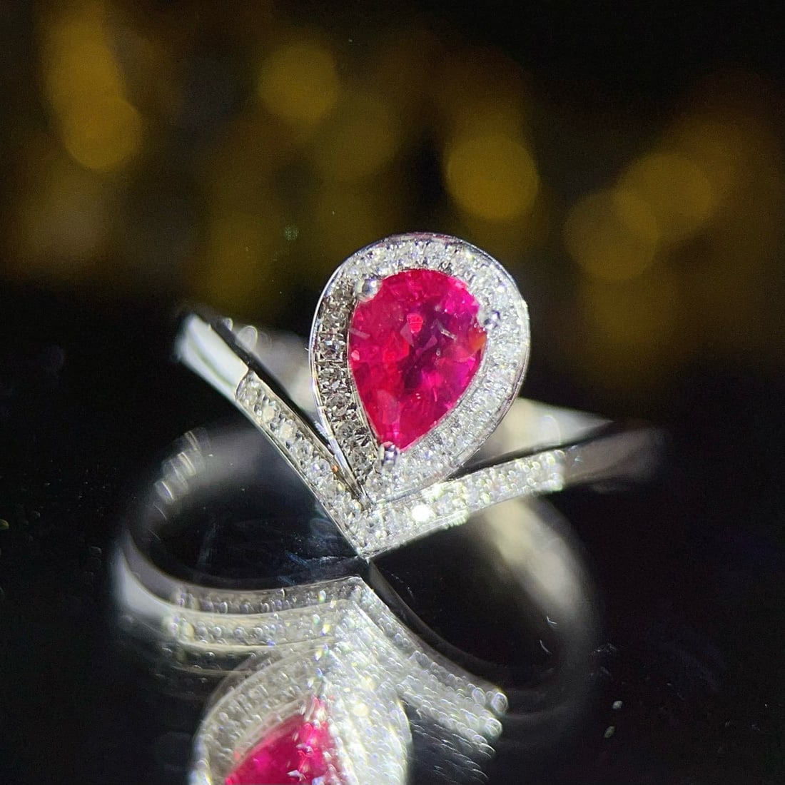 14k Gold 0.8 Ct Natural Ruby & Diamond Ring - 3