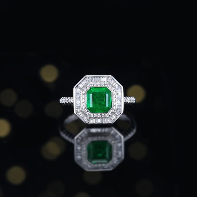 14k Gold 1.99 Ctw Vivid Green Natural Emerald & Diamond Ring/pendant( Without Chain ): Ref:231062030 // gold content:14k gold // ring size:7. 25us // // main gemstone:emerald // shape:octagonal // carat weight:1. 55ct // color:vivid green // treatment:natural // // adjacent gemstone