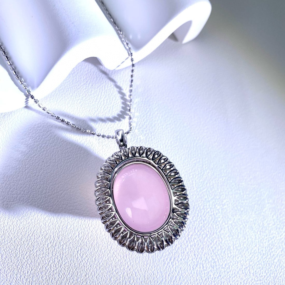 14k Gold 64 Ct Natural Rose Quartz & Diamond Pendant( Without Chain ) - 4