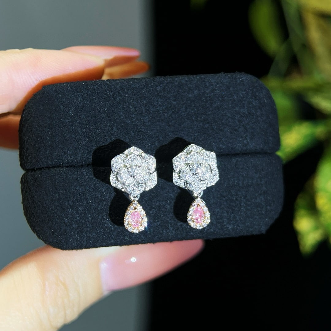 14k Gold 0.57 Ctw Natural Pink Diamond & Diamond Earrings: Ref:231062087 // gold content:14k gold // main gemstone:pink diamond // shape:pear // carat weight:0. 14ct // color:pink // treatment:natural // // adjacent gemstone 2 : diamond // shape:round //