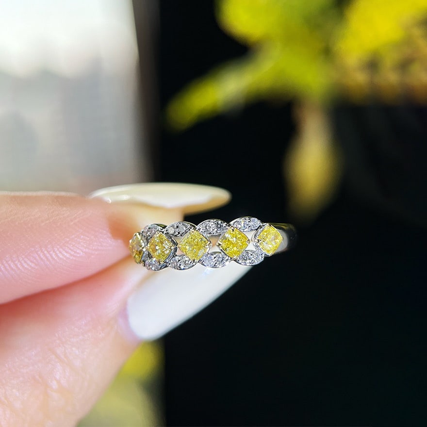 14k Gold 0.72 Ctw Natural Yellow Diamond & Diamond Ring: Ref:231062106 // gold content:14k gold // ring size:7. 25us // // main gemstone:yellow diamond // shape:cushion // carat weight:0. 60ct // color:yellow // treatment:natural // // adjacent gemstone 2 :