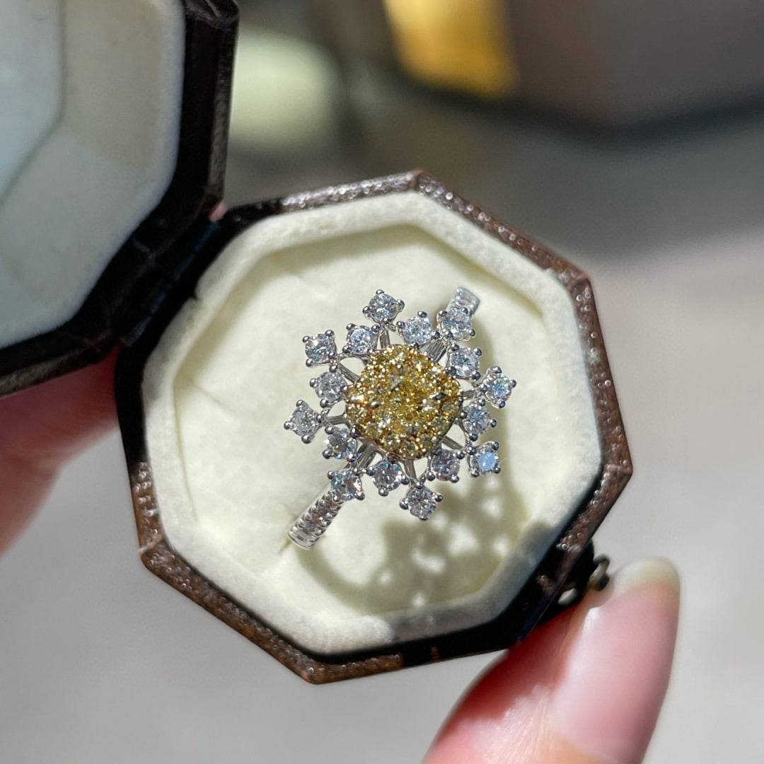 14k Gold 0.77 Ctw Natural Yellow Diamond & Diamond Ring - 3