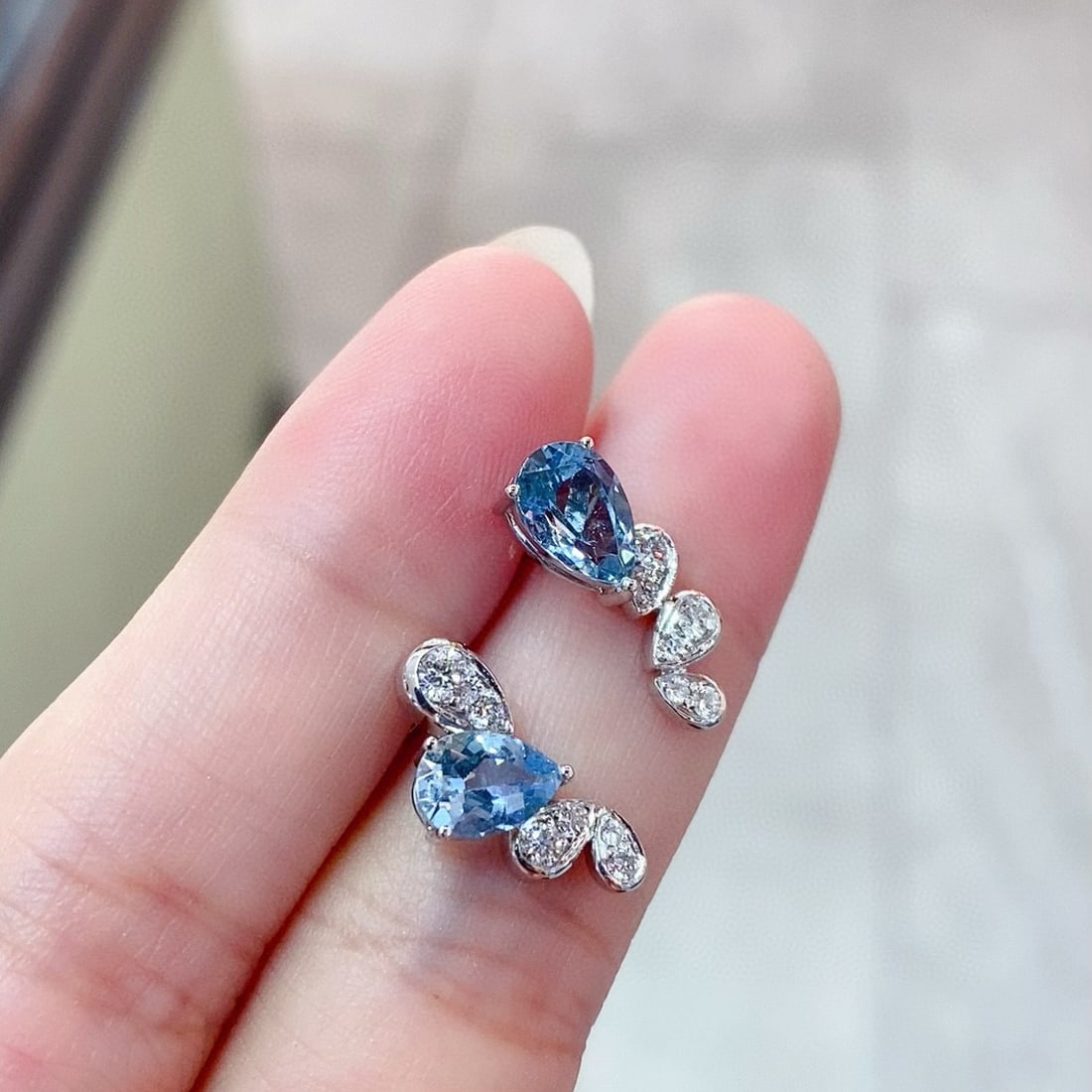 14k Gold 1.62 Ctw Natural Aquamarine & Diamond Earrings - 2