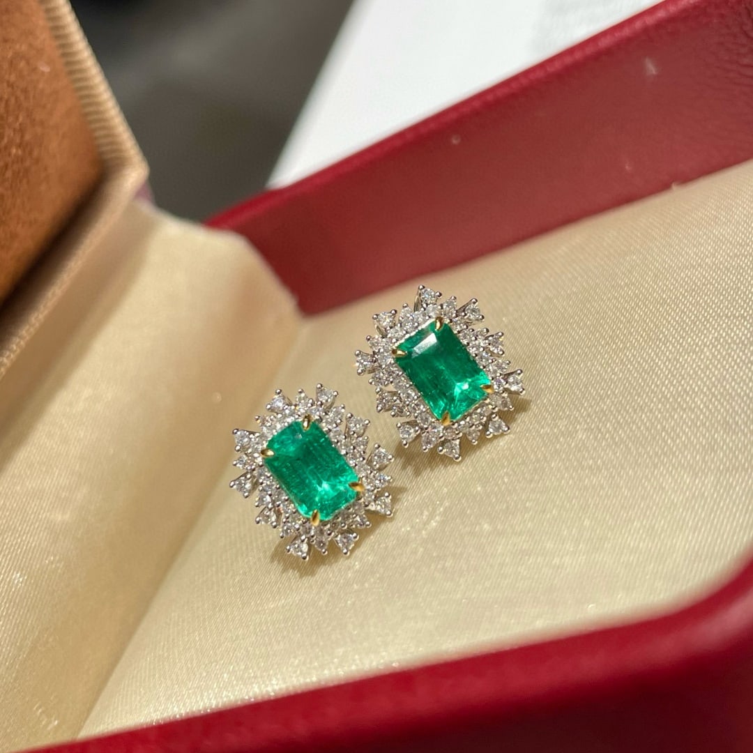 14k Gold 1.10 Ct Vivid Green Natural Emerald & Diamond Earrings - 2