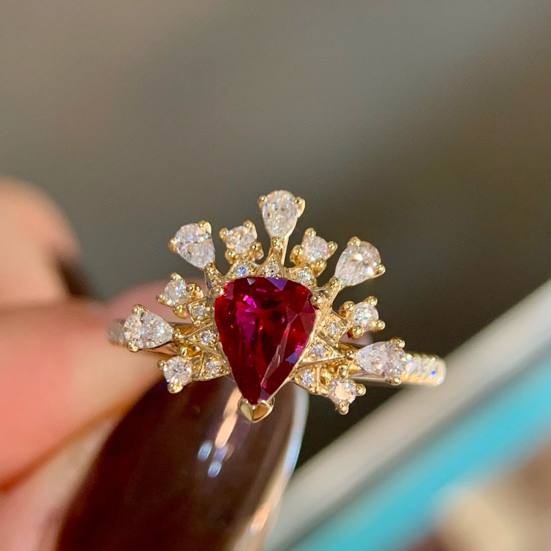 14k Gold 1.32 Ctw Natural Ruby & Diamond Ring: Ref:231062227 // gold content:14k gold // ring size:7. 25us // // main gemstone:ruby // shape:pear // carat weight:0. 98ct // color:pigeonblood red // treatment:natural // // adjacent gemstone 2 : dia