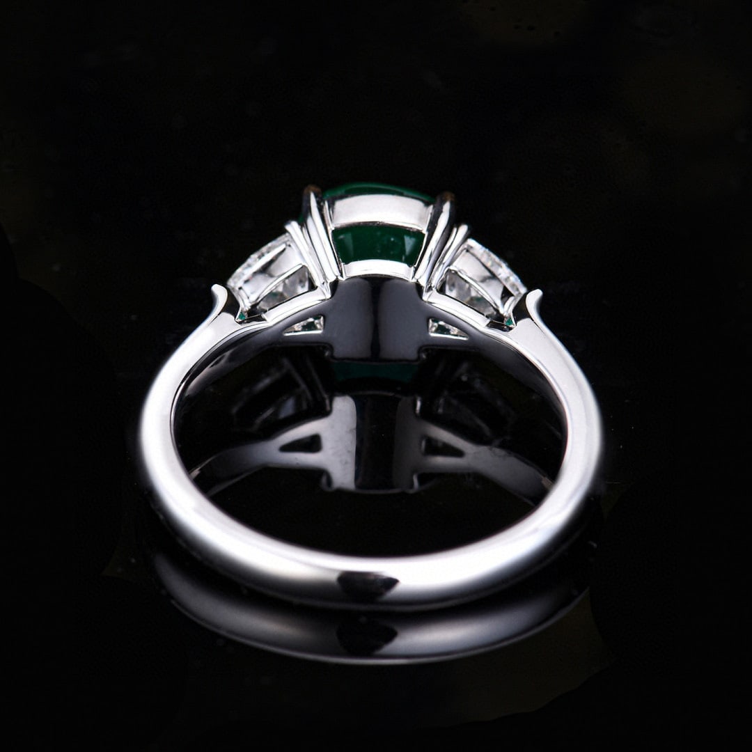 14k Gold 2.25 Ctw Vivid Green Natural Emerald & Diamond Ring - 4