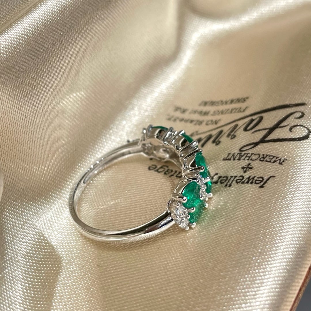 14k Gold 1.2 Ct Vivid Green Natural Emerald & Diamond Ring - 5