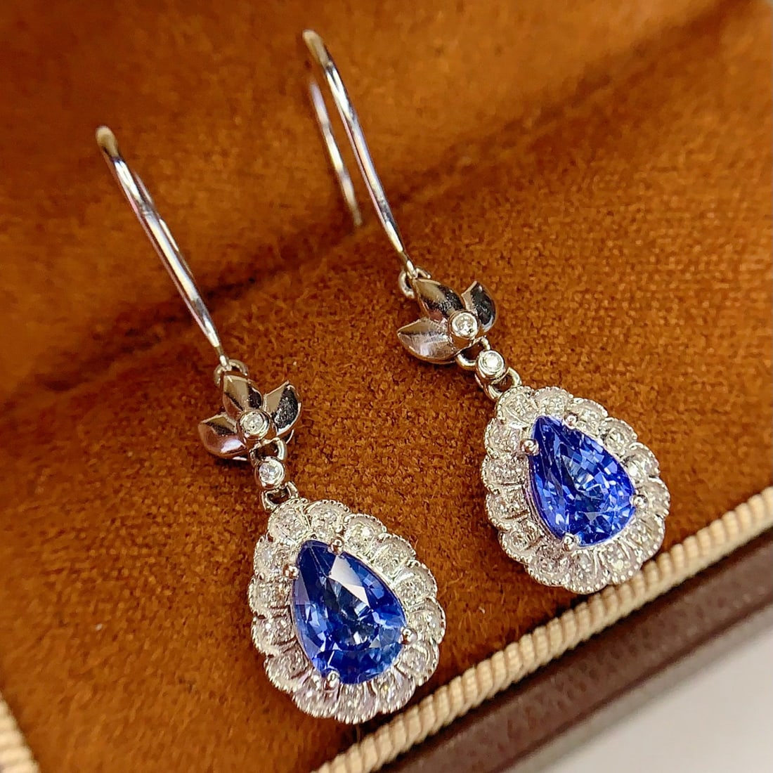 14k Gold 2.4 Ct Natural Sapphire & Diamond Earrings - 3