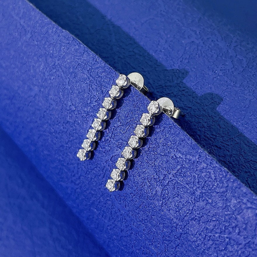 14k Gold 0.30 Ct Natural H Diamond Earrings: Ref:231062266 // gold content:14k gold // main gemstone:diamond // shape:round // carat weight:0. 30ct // clarity grade:vs-si // color:h // treatment:natural // cut grade:g // Condition: NewLow