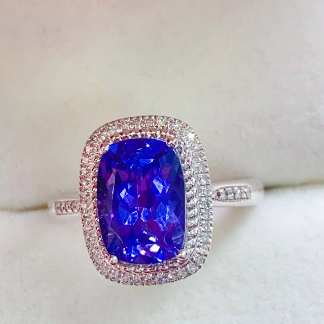 14k Gold 2.67 Ctw Natural Tanzanite & Diamond Ring - 5