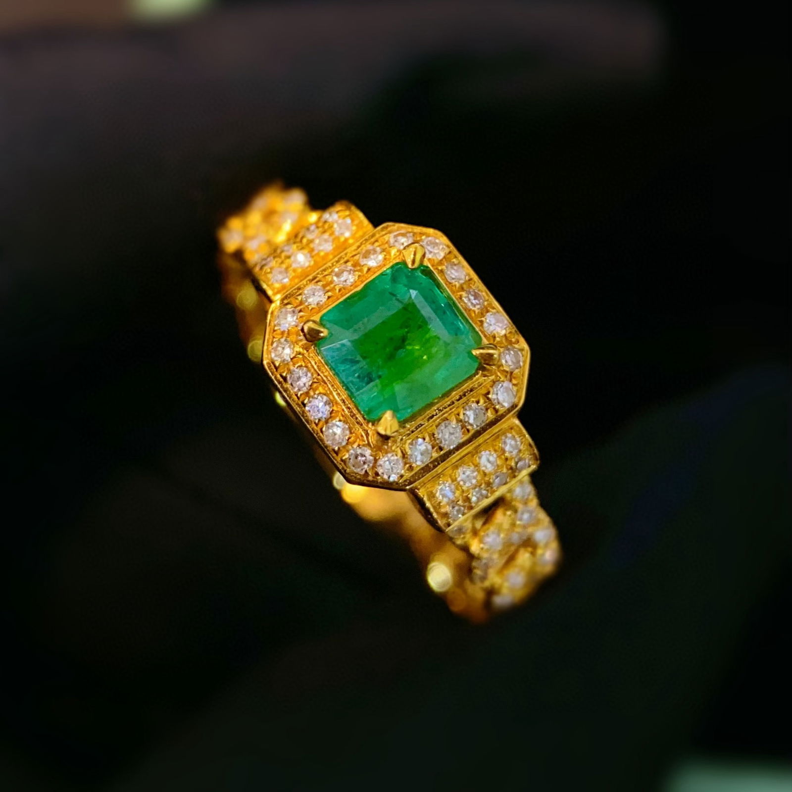 14k Gold 0.7 Ct Natural Emerald & Diamond Ring: Ref:231062295 // gold content:14k gold // ring size:7. 25us // // main gemstone:emerald // shape:octagonal // carat weight:0. 7ct // color:green // treatment:natural // // adjacent gemstone 2 :
