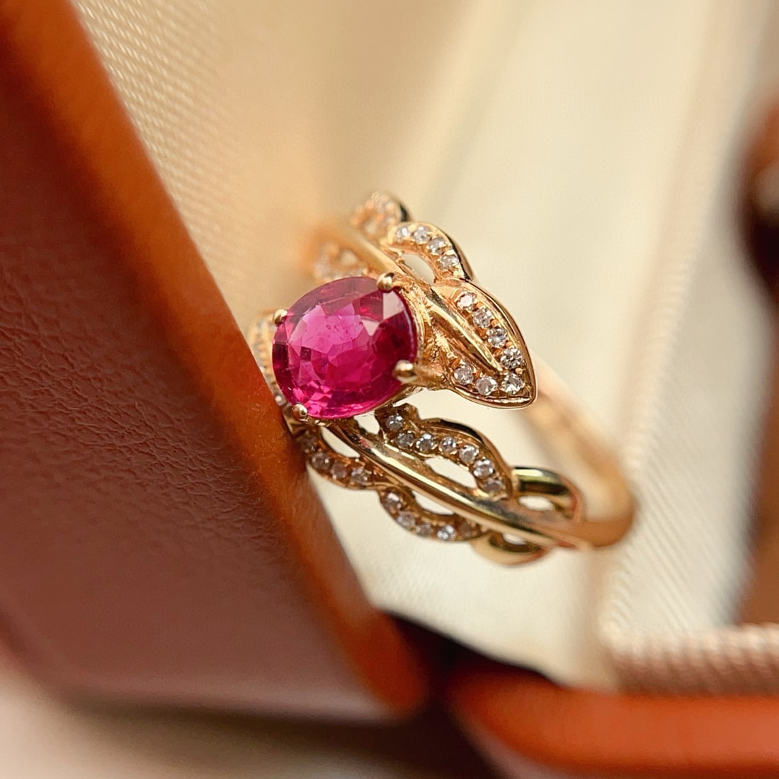 14k Gold 1.03 Ct Natural Ruby & Diamond Ring - 2