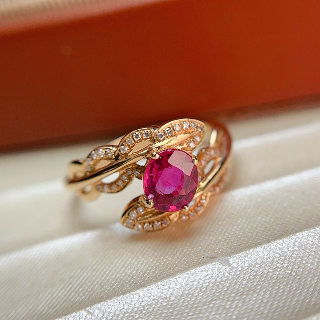 14k Gold 1.03 Ct Natural Ruby & Diamond Ring - 3