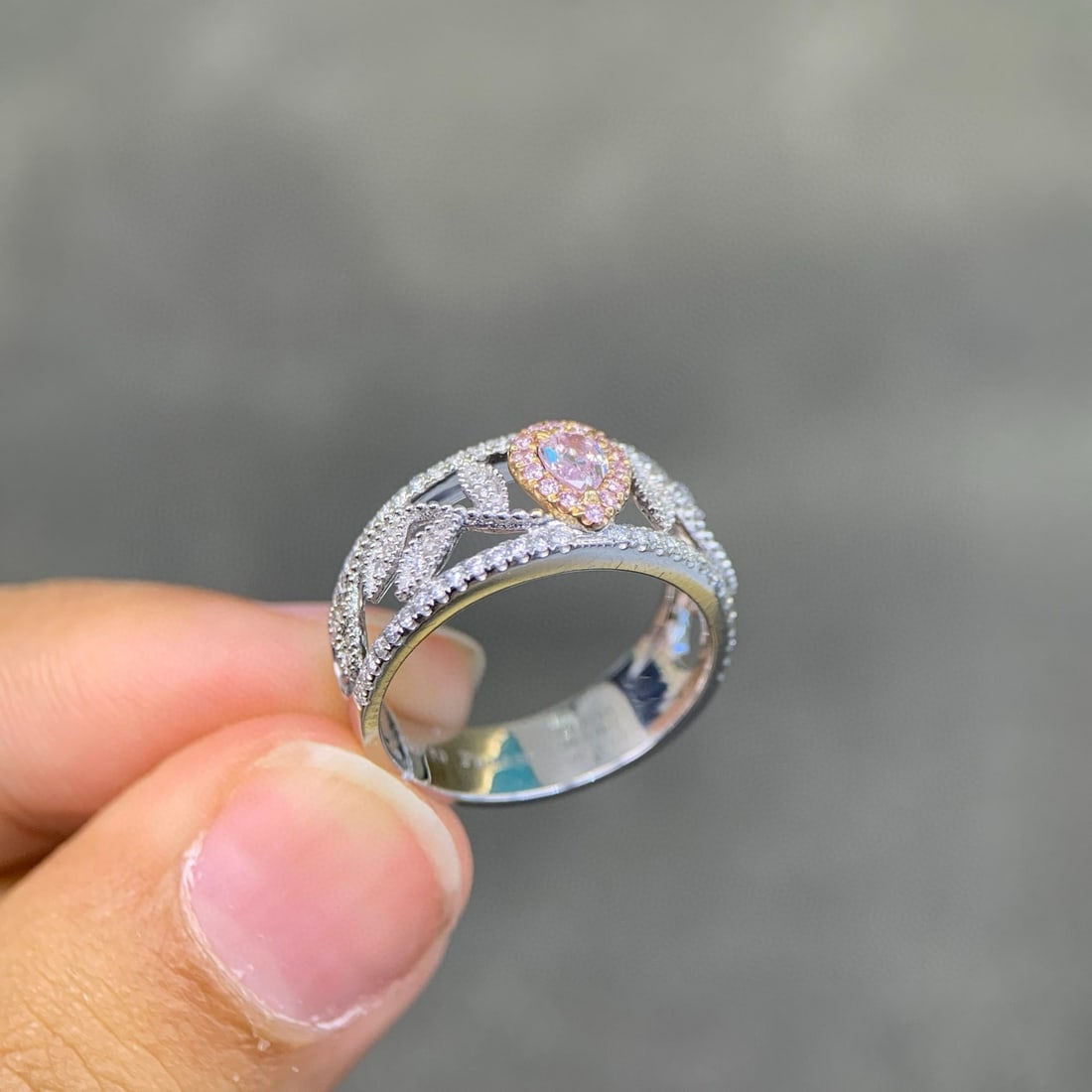 14k Gold 0.55 Ctw Natural Pink Diamond & Diamond Ring - 5