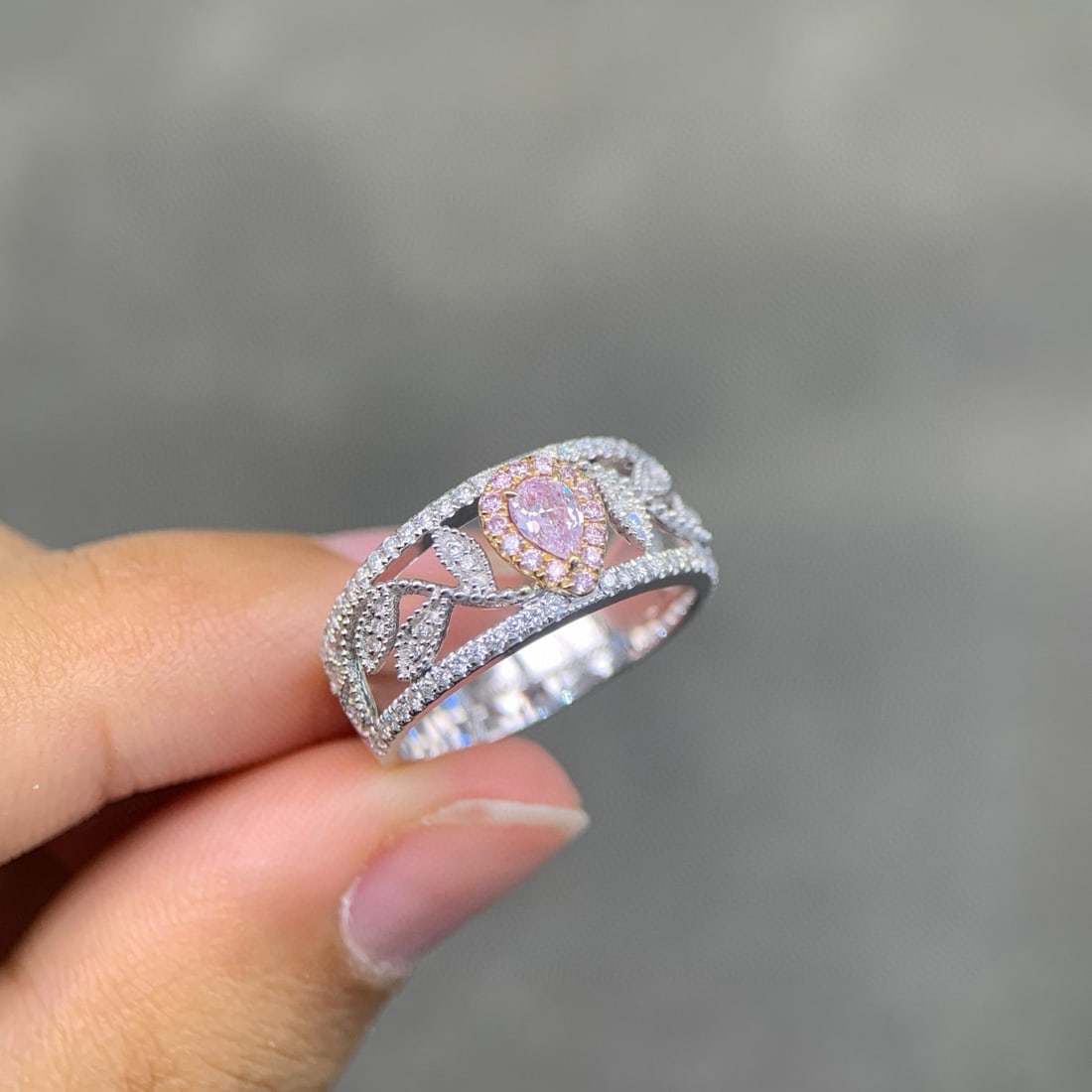 14k Gold 0.55 Ctw Natural Pink Diamond & Diamond Ring - 6