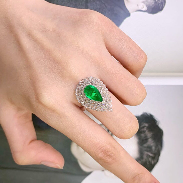 14k Gold 2.77 Ctw Vivid Green Natural Emerald & Diamond Ring - 2