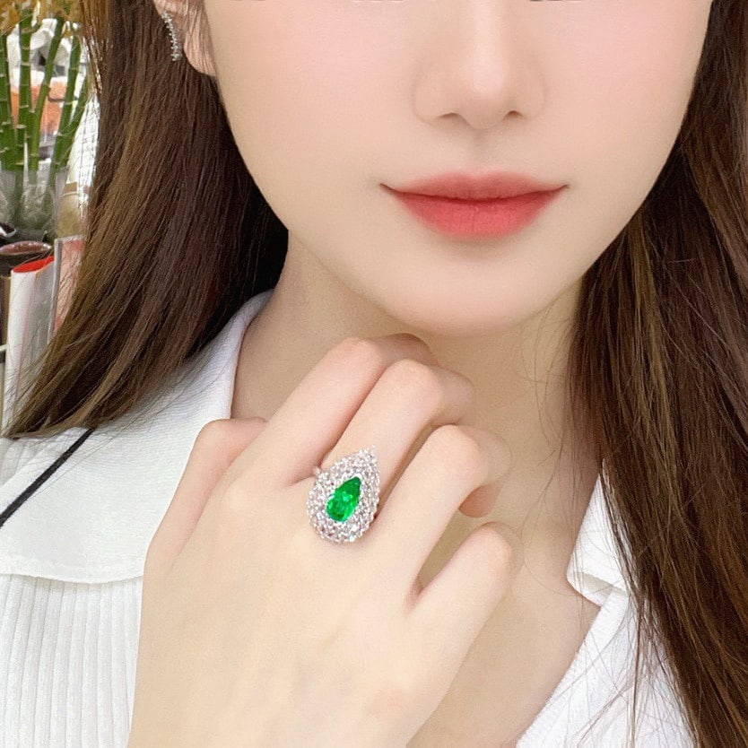 14k Gold 2.77 Ctw Vivid Green Natural Emerald & Diamond Ring - 3