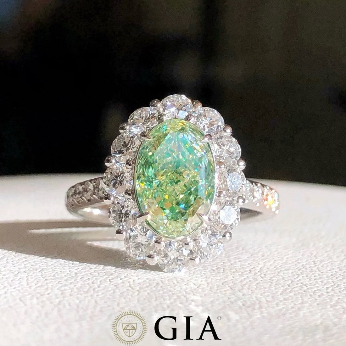 Gia Certified 14k Gold 2.25 Ct Natural Green Diamond & Diamond Ring: Ref:231062380 // gold content:14k gold // ring size:7. 25us // // main gemstone:green diamond // certified:gia // shape:oval // carat weight:2. 25ct // clarity grade:vs2 // color:green // treatment:na