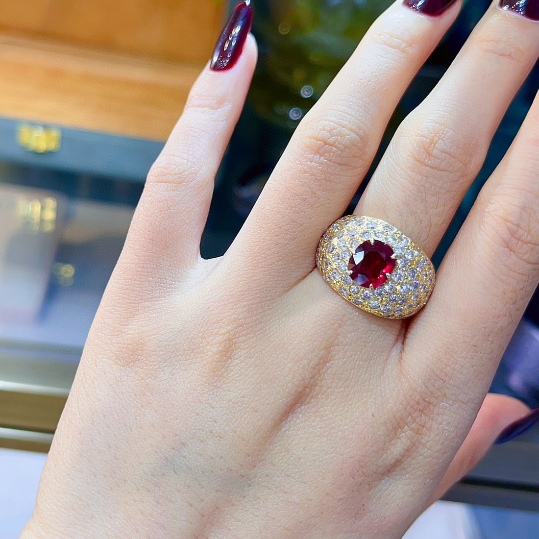 14k Gold 4.38 Ctw Natural Ruby & Diamond Ring - 6