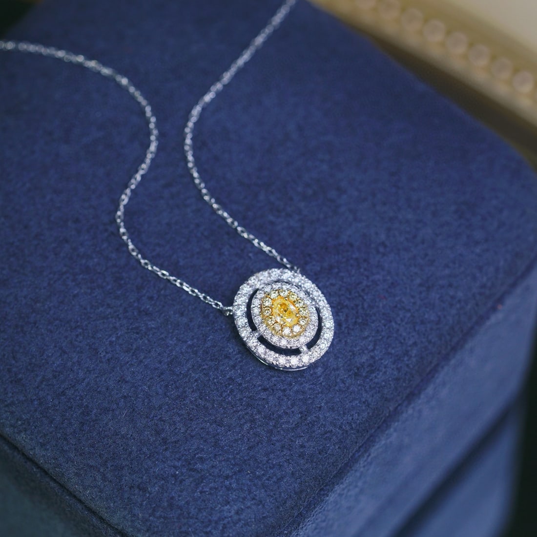 14k Gold 0.50 Ctw Natural Yellow Diamond & Diamond Necklace: Ref:231062400 // gold content:14k gold // main gemstone:yellow diamond // shape:oval // carat weight:0. 15ct // color:yellow // treatment:natural // // adjacent gemstone 2 : diamond // shape:round