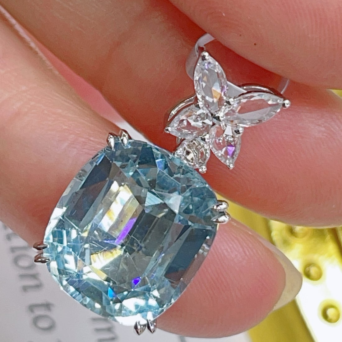 14k Gold 7.9 Ct Natural Aquamarine & Sapphire Pendant( Without Chain ) - 3
