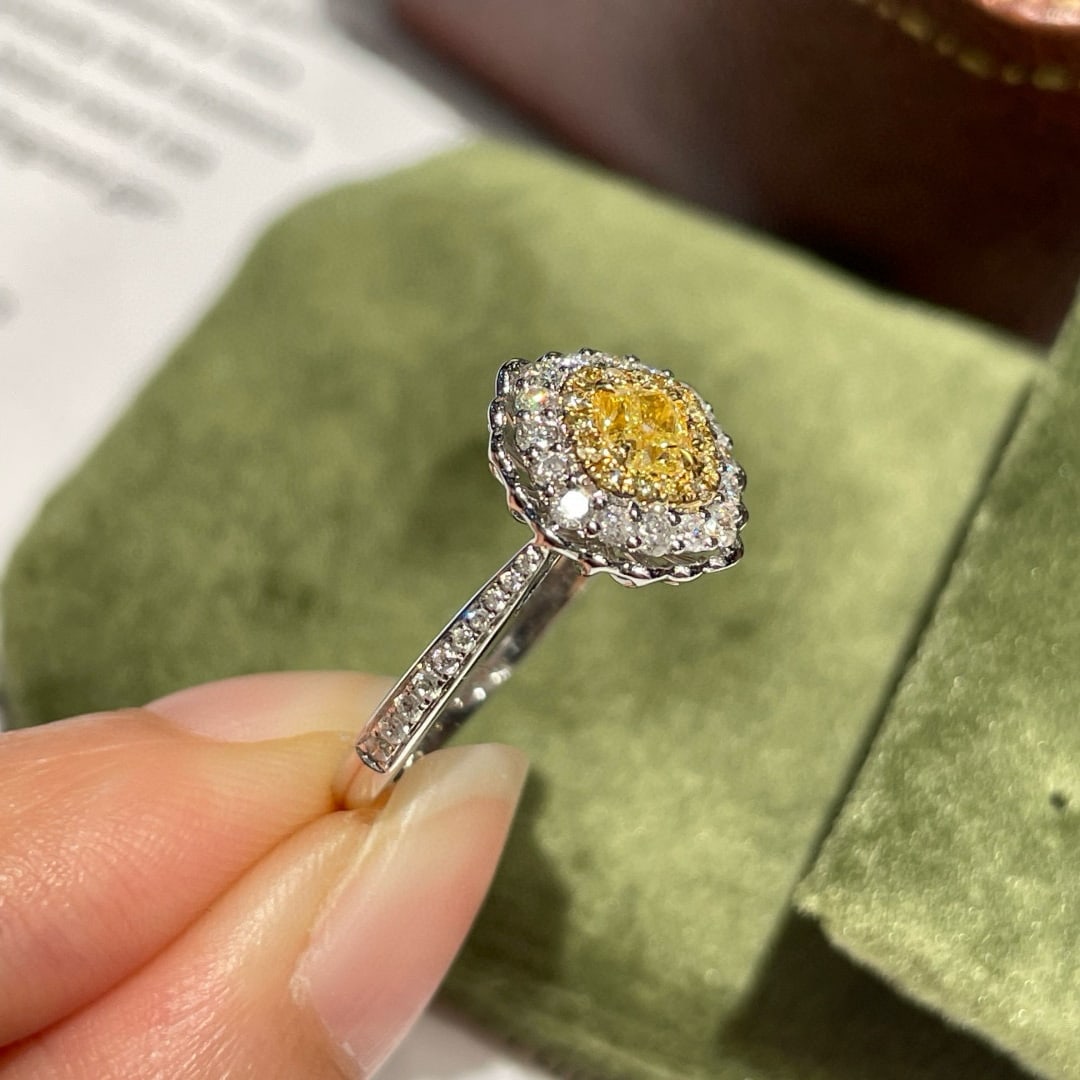 14k Gold 0.68 Ctw Natural Yellow Diamond & Diamond Ring - 5