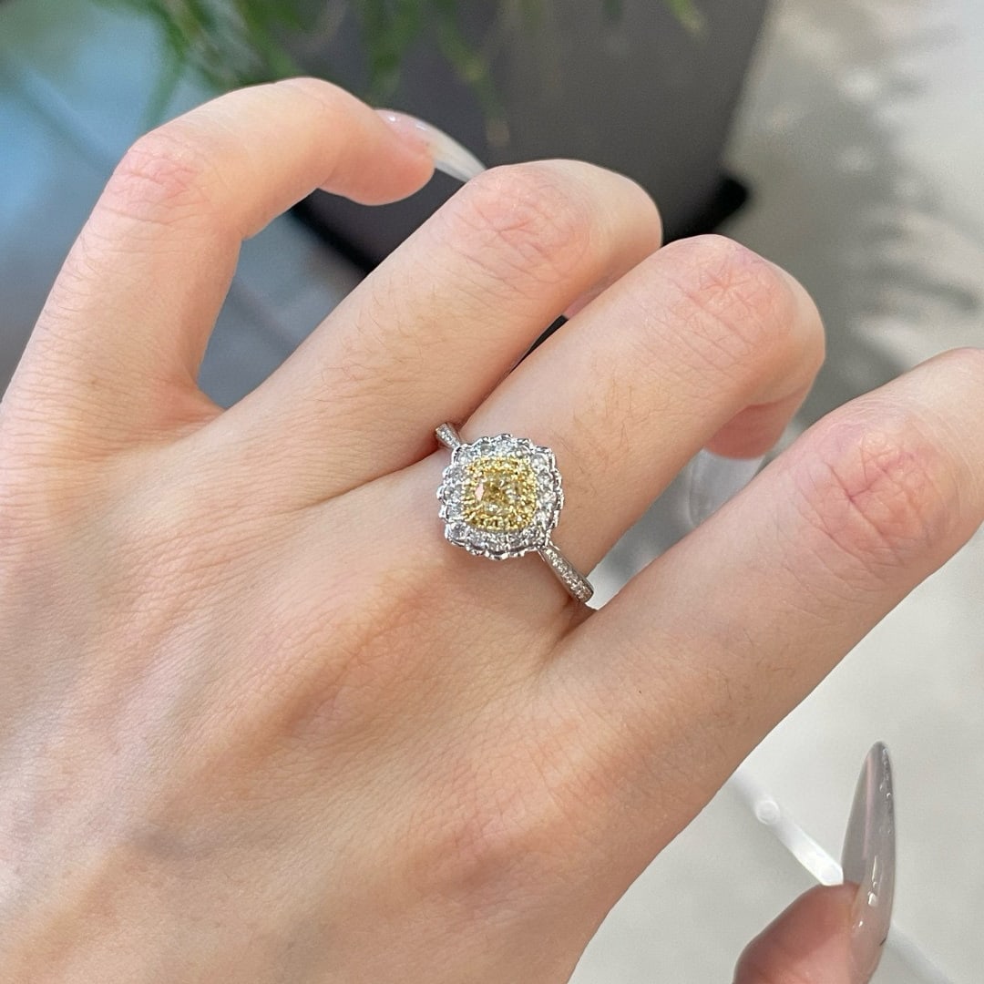 14k Gold 0.68 Ctw Natural Yellow Diamond & Diamond Ring - 6