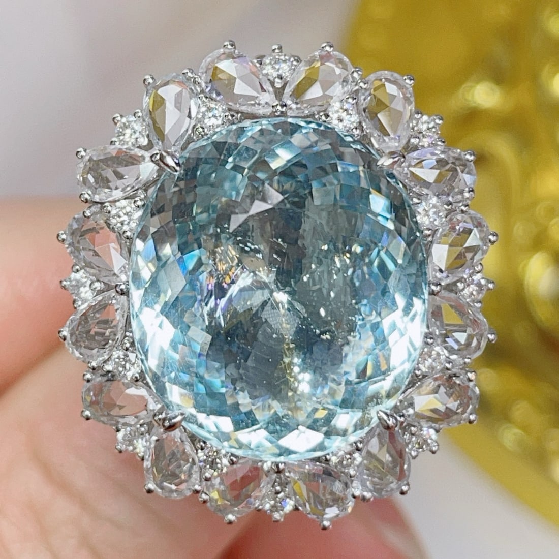 14k Gold 18.07 Ctw Natural Aquamarine & Diamond Ring/pendant( Without Chain ): Ref:231062423 // gold content:14k gold // ring size:7. 25us // // main gemstone:aquamarine // shape:oval // carat weight:17. 32ct // color:blue // treatment:natural // // adjacent gemstone 2 :