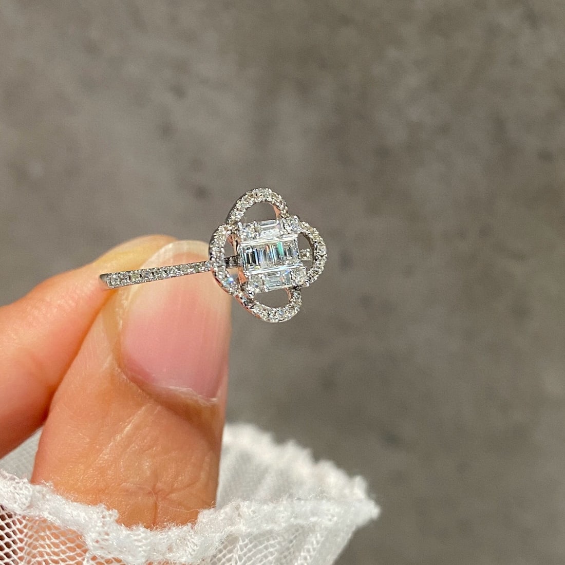 14k Gold 0.25 Ct Natural H Diamond Ring - 2